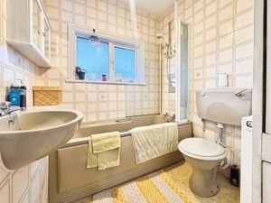 BRIGHTLINGSEA ROAD- click for photo gallery